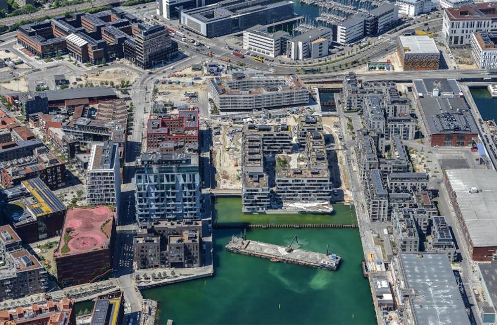 Luftbildaufnahme mit Blick auf das neue Stadtviertel